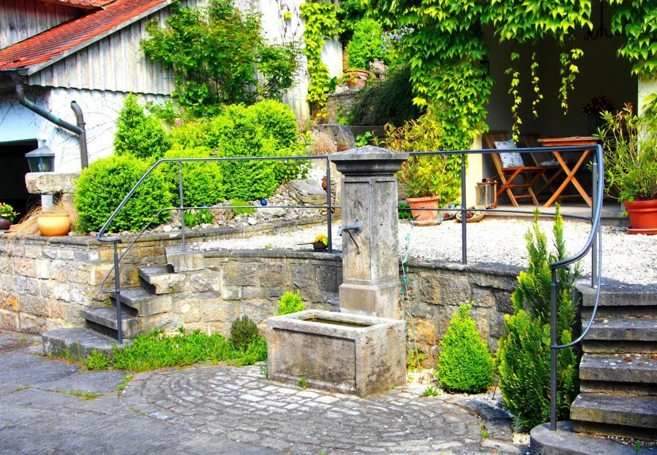 Ferienwohnung Meintzinger Frickenhausen am Main Exterior photo